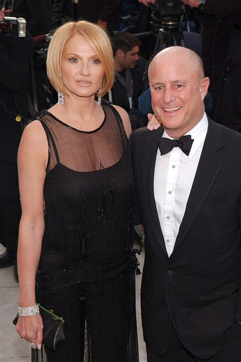 who is ellen barkin married to|Ellen Barkin Reportedly Got $60m after Split from Ron。